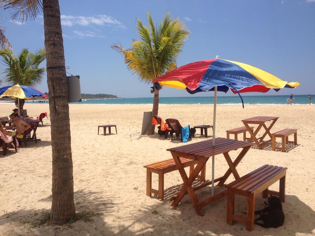 Aqua Marine Beach Resort 파시쿠다 외부 사진