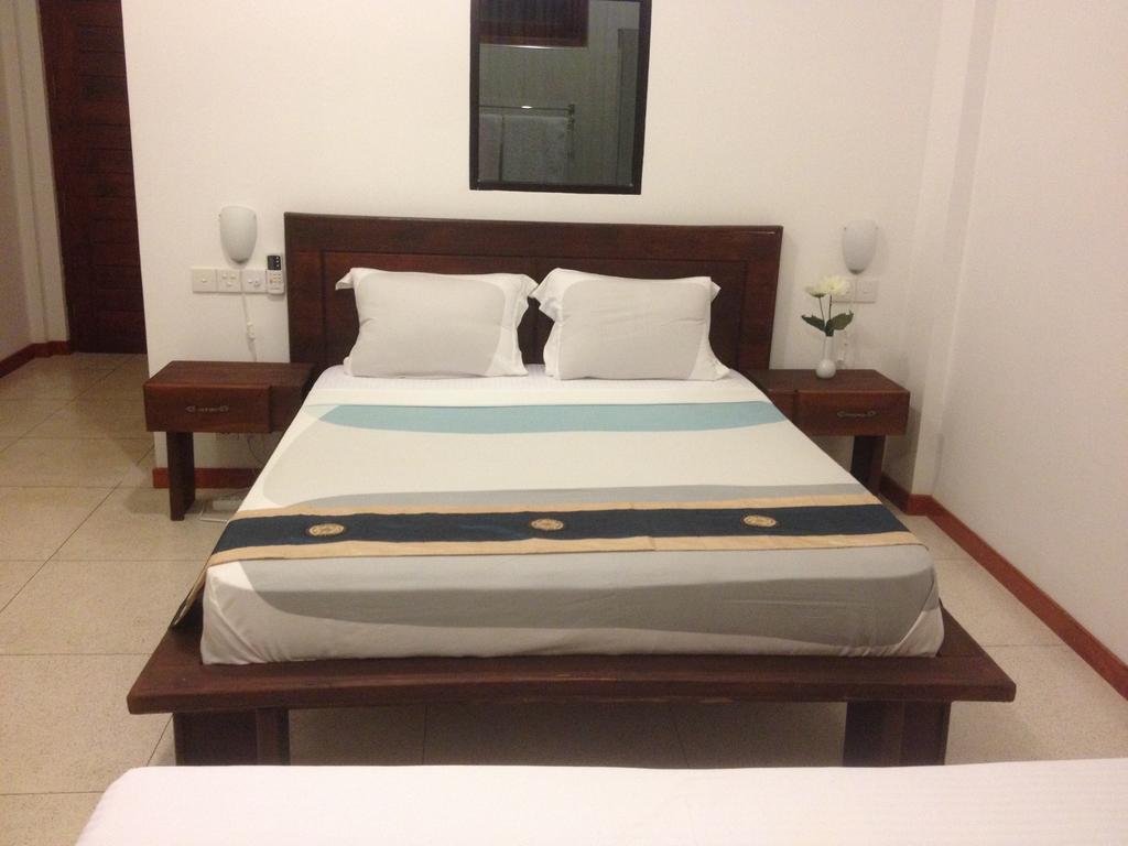 Aqua Marine Beach Resort 파시쿠다 외부 사진
